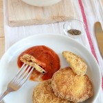 Melanzane fritte con salsa/zuppa di pomodori e finocchi - Fried eggplant with sauce / tomato and fennel soup