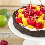 Cheesecake alla frutta senza cottura dal guscio e ripieno insolito - No-Bake fruit and cocoa cheesecake