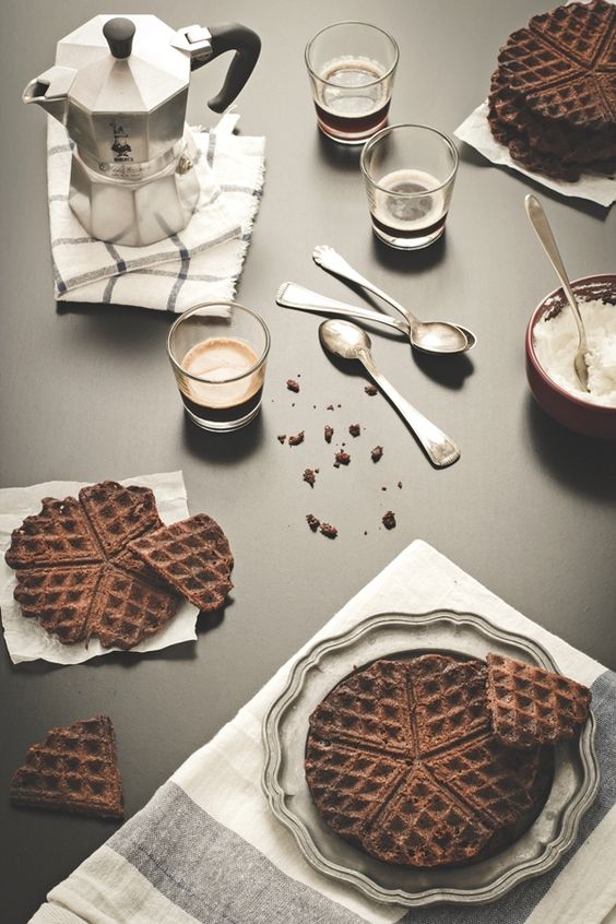 chocolate waffle brownies recipe - ricetta waffle brownies al cioccolato - ricetta waffle croccanti al cioccolato - Chocolate Waffle Iron Brownies Recipe