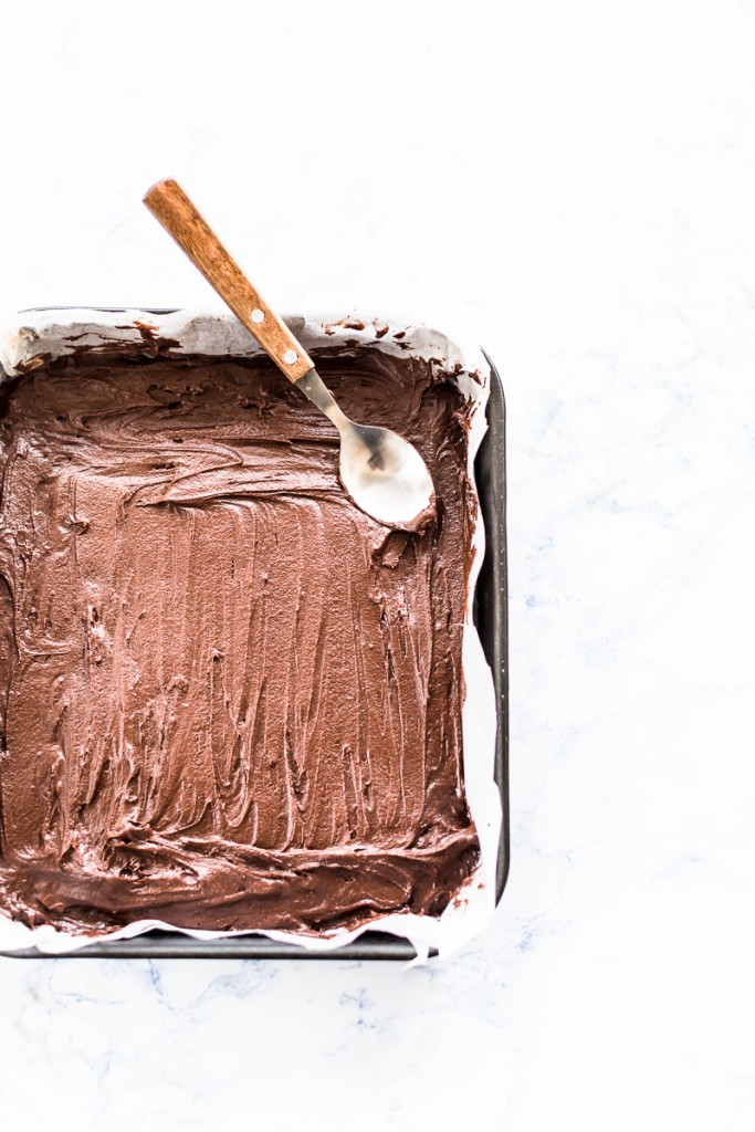 Torta al cioccolato su stecco, Chocolate cake egg pops Torta al cioccolato su stecco, Torta su stecco al cioccolato, Ovetti di torta al cioccolato su stecco, Ricetta torta al cioccolato su stecco, Come riciclare le uova di Pasqua, Torta su stecco glassata al cioccolato, Brownies su stecco, Tortine al cioccolato su stecco, Chocolate cake egg pops recipe, How to make chocolate cake pops, Chocolate Easter cake egg pops