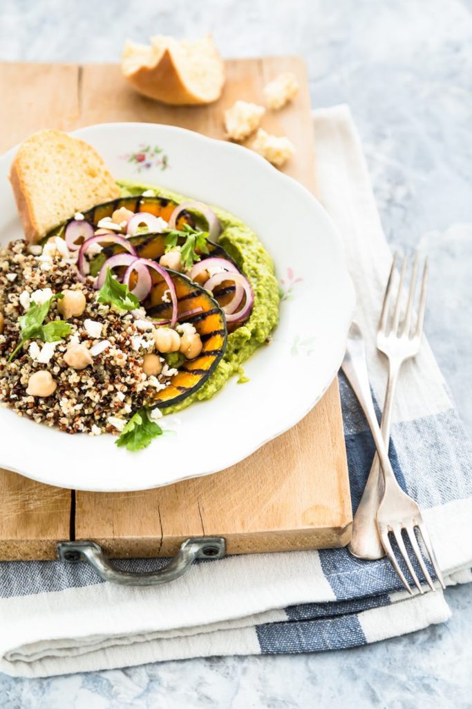 Insalata di quinoa con hummus di rucola e zucca, Quinoa salad with pumpkin and arugula hummus Insalata di quinoa con hummus di rucola e zucca, ricetta insalata di quinoa, ricetta hummus di rucola, Quinoa salad with pumpkin and arugula hummus, Quinoa salad recipe, Arugula hummus recipe, How to make arugula hummus